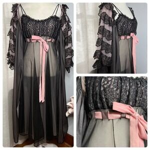 Vintage 1950s Eye-Ful Peignoir Robe Gown Ruffles Lace Black Pink Nylon Medium